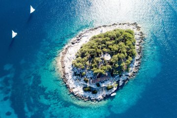Modrá jeskyně (Biševo) & 6 ostrovů - gurmánský výlet, Chorvatsko, Střední Dalmácie