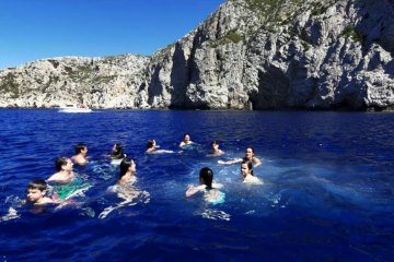 Kouzlo ostrovních jeskyní lodí - pro malou skupinu ze Splitu, foto 3