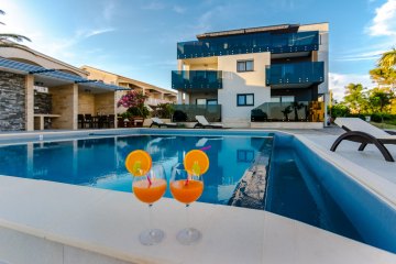 Luxusní apartmány Miracle s bazénem Vir, Vir  - ostrov Vir